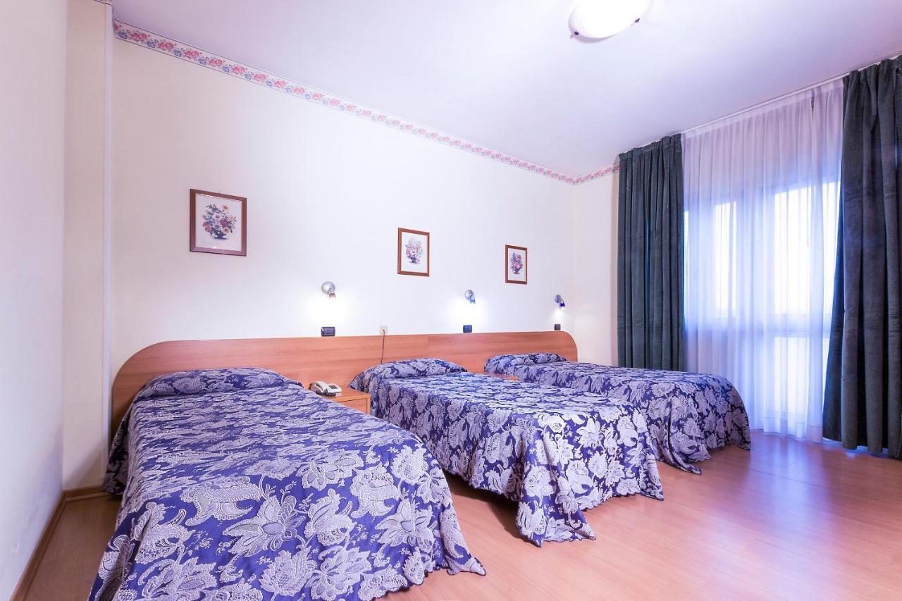 Hotel Sporting Casarsa della Delizia Esterno foto