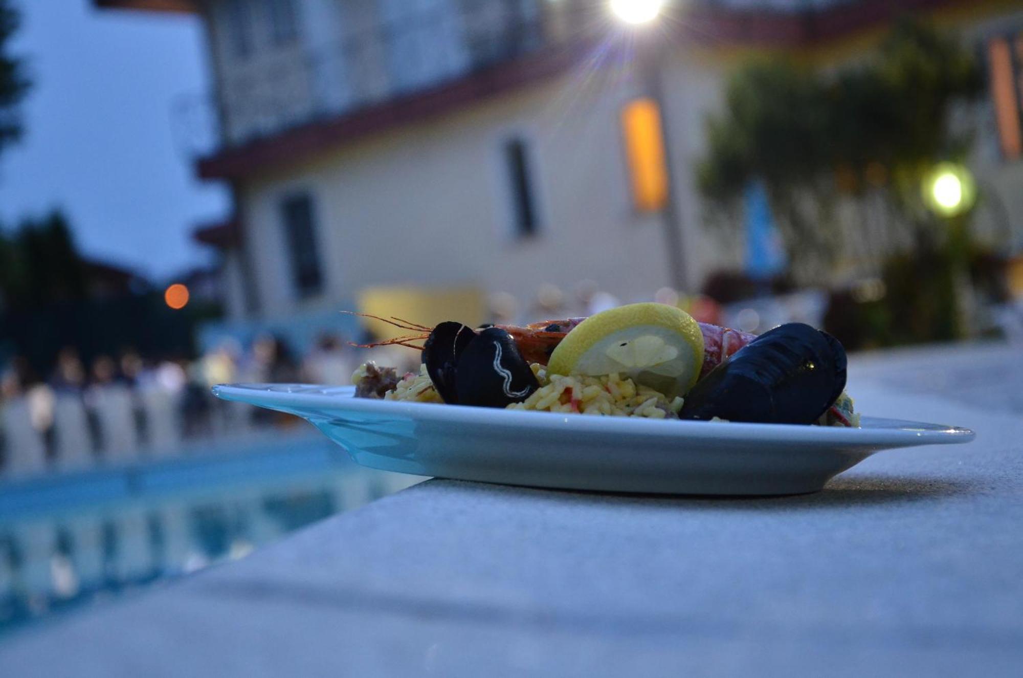 Hotel Sporting Casarsa della Delizia Esterno foto