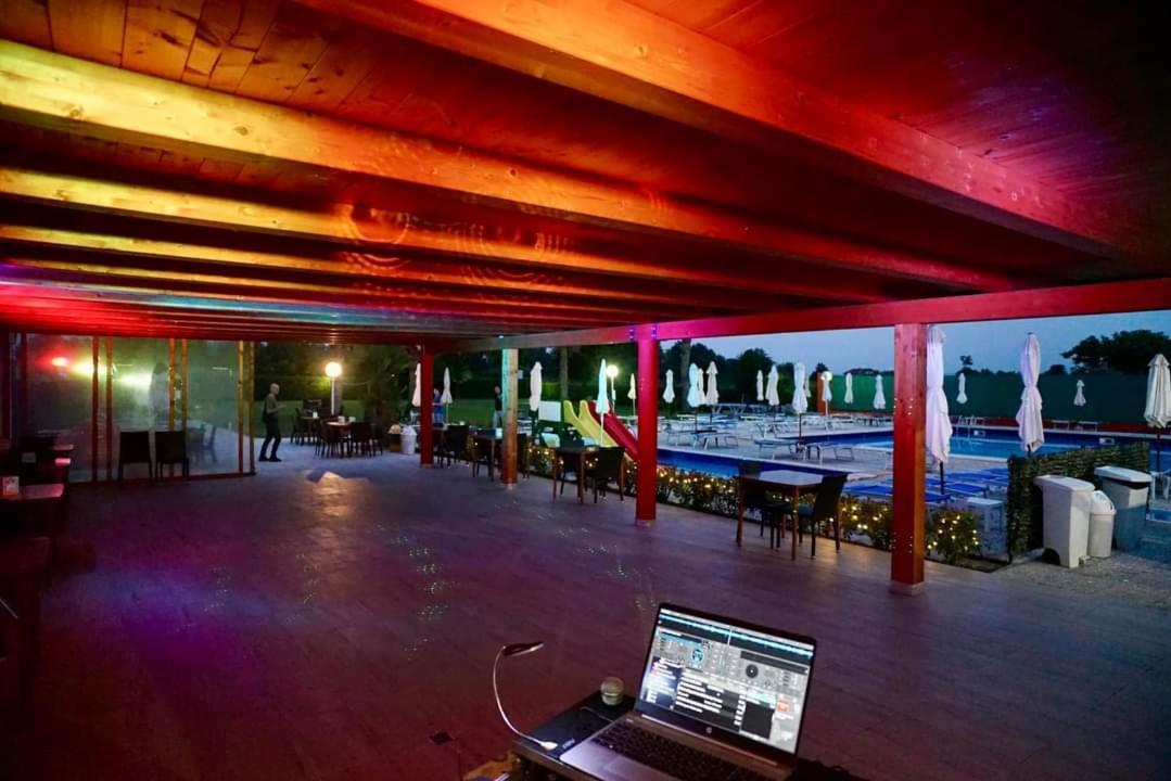 Hotel Sporting Casarsa della Delizia Esterno foto
