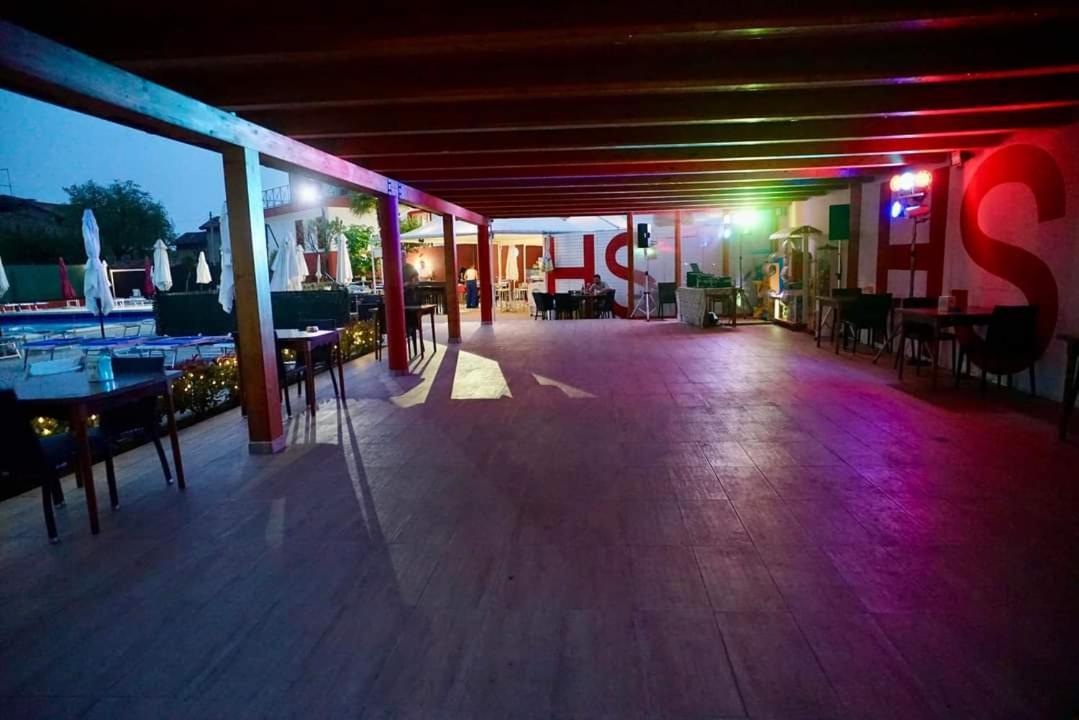 Hotel Sporting Casarsa della Delizia Esterno foto